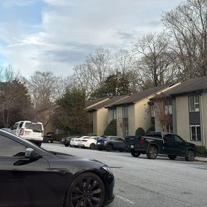 Meet your Posher, Aparecida